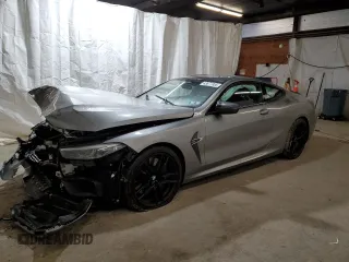 2020 BMW M8 z VIN WBSAE0C05LCD49641, wystawiony jako Copart lot #43877355 z przebiegiem Nie podano mil oraz Szkoda całkowita • Salvage title. Historia ofert i sprzedaży dostępna na DreamBid. Obrazek 1.
