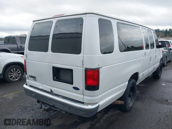 2006 Ford Econoline Passenger XL with VIN 1FBSS31L56DA35393, listed as a IAAI auction lot 41819071 with 175,478 mi miles and . Bid and sale history available at carsss.com. Image 6.