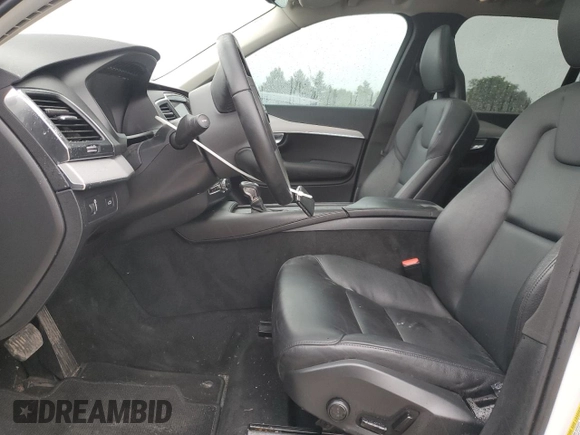 2022 Volvo XC90 Momentum with VIN YV4102PK1N1811232, listed as a Copart auction lot 57705035 with 62,070 mi miles and Salvage title. Bid and sale history available at DreamBid. Image 7.