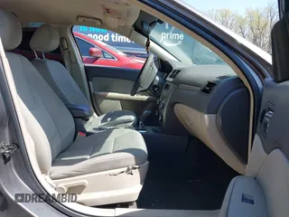 2012 Ford Fusion SE with VIN 3FAHP0HA3CR227012, listed as a IAAI auction lot 41925147 with 172,999 mi miles. Bid and sale history available at carsss.com. Image 5.