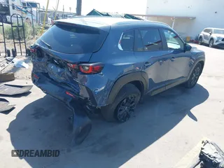 2025 Mazda CX-50 S Select z VIN 7MMVABAM9SN348045, wystawiony jako IAAI lot #42077636 z przebiegiem 2 211 mil mil oraz . Historia ofert i sprzedaży dostępna na DreamBid. Obrazek 4.