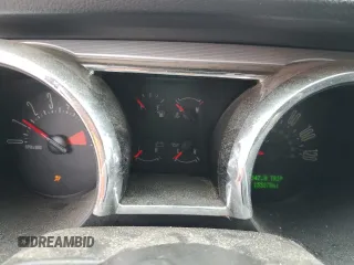 2005 Ford Mustang Deluxe z VIN 1ZVFT80N755258602, wystawiony jako Copart lot #57840845 z przebiegiem 155 278 mil mil oraz Szkoda całkowita • Salvage title. Historia ofert i sprzedaży dostępna na DreamBid. Obrazek 9.