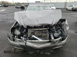2008 Mercedes-Benz E 320 with VIN WDBUF22X98B323435, listed as a Copart auction lot 51623005 with 108,676 mi miles and Salvage Title. Bid and sale history available at DreamBid. Image 5.