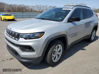 2024 Jeep Compass Latitude with VIN 3C4NJDBN4RT110956, listed as a Copart auction lot 53644555 with 21,777 mi miles and Clean Title. Bid and sale history available at carsss.com. Image 1.