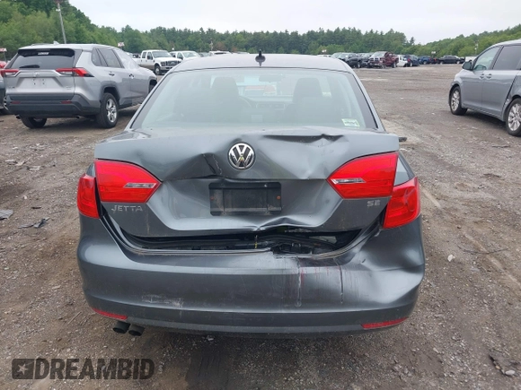 2014 Volkswagen Jetta SE with VIN 3VWD07AJ7EM239807, listed as a IAAI auction lot 42457159 with 72,637 mi miles and . Bid and sale history available at DreamBid. Image 17.