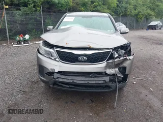 2014 Kia Sorento LX с VIN 5XYKT3A65EG544922, выставлен на аукционе IAAI как лот 42284639 с пробегом 88 820 миль миль и . История ставок и продаж доступна на DreamBid. Изображение 6.