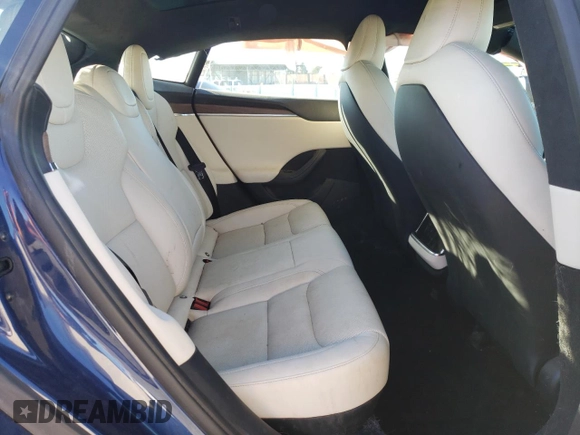 2022 Tesla Model S z VIN 5YJSA1E55NF475989, wystawiony jako Copart lot #88104975 z przebiegiem Nie podano mil oraz Szkoda całkowita • Salvage title. Historia ofert i sprzedaży dostępna na DreamBid. Obrazek 10.