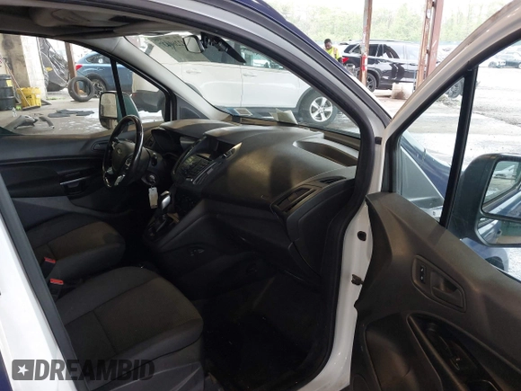 2017 Ford Transit Connect XL z VIN NM0LS7E72H1328416, wystawiony jako IAAI lot #42260437 z przebiegiem 81 805 mil mil oraz . Historia ofert i sprzedaży dostępna na DreamBid. Obrazek 5.