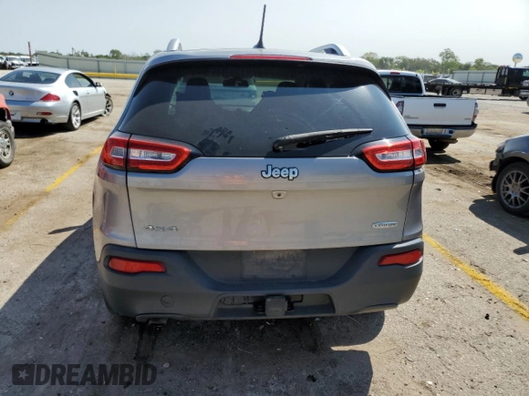 2016 Jeep Cherokee Latitude with VIN 1C4PJMCB0GW313203, listed as a Copart auction lot 70507714 with 91,787 mi miles and Salvage Title. Bid and sale history available at carsss.com. Image 6.