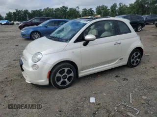 2015 FIAT 500e с VIN 3C3CFFGE0FT638328, выставлен на аукционе Copart как лот 64700265 с пробегом 57 776 миль миль и Списание • Salvage title. История ставок и продаж доступна на DreamBid. Изображение 1.