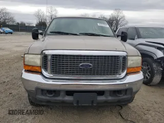 2000 Ford Excursion XLT with VIN 1FMNU41SXYEE14642, listed as a Copart auction lot 43333355 with 226,709 mi miles and Salvage title. Bid and sale history available at DreamBid. Image 5.