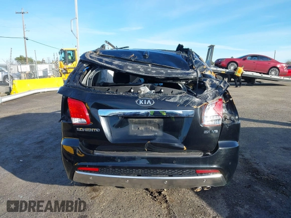 2012 Kia Sorento SX with VIN 5XYKWDA26CG282979, listed as a IAAI auction lot 41018886 with 224,753 mi miles. Bid and sale history available at carsss.com. Image 15.