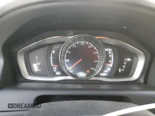 2016 Volvo XC60 T6 Drive-E z VIN YV449MDK4G2856889, wystawiony jako Copart lot #83114094 z przebiegiem 126 561 mil mil oraz Szkoda całkowita • Salvage title. Historia ofert i sprzedaży dostępna na DreamBid. Obrazek 9.