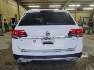 2018 Volkswagen Atlas SE with VIN 1V2CP2CA4JC596141, listed as a Copart auction lot 52216345 with Not provided miles and Salvage title. Bid and sale history available at DreamBid. Image 6.