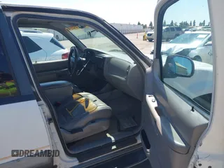1998 Mercury Mountaineer with VIN 4M2ZU52P9WUJ11869, listed as a IAAI auction lot 42762225 with 241,105 mi miles and . Bid and sale history available at DreamBid. Image 5.