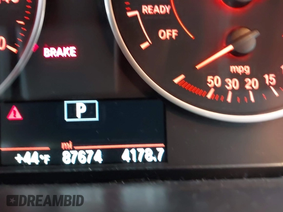2016 BMW 2 Series 228i xDrive with VIN WBA1L9C59GV767802, listed as a IAAI auction lot 41132997 with 87,674 mi miles. Bid and sale history available at carsss.com. Image 14.