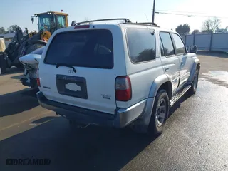 1997 Toyota 4Runner Limited with VIN JT3GN87RXV0028578, listed as a IAAI auction lot 41468199 with 305,731 mi miles. Bid and sale history available at carsss.com. Image 4.