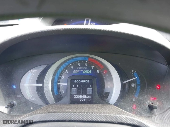 2011 Honda Insight EX with VIN JHMZE2H70BS011379, listed as a IAAI auction lot 41606111 with 220,543 mi miles. Bid and sale history available at carsss.com. Image 7.