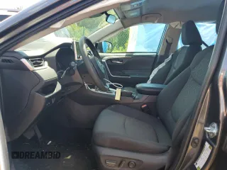 2024 Toyota RAV4 XLE with VIN 2T3P1RFV0RC431189, listed as a Copart auction lot 64742685 with 26,934 mi miles and Clean title. Bid and sale history available at DreamBid. Image 7.