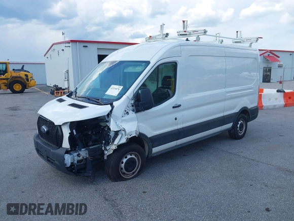 2023 Ford Transit Cargo z VIN 1FTBR1C85PKB34166, wystawiony jako IAAI lot #42216076 z przebiegiem 62 442 mil mil oraz . Historia ofert i sprzedaży dostępna na DreamBid. Obrazek 19.
