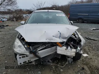 2003 Ford Focus SVT with VIN 3FAHP39533R174346, listed as a Copart auction lot 43012345 with 186,246 mi miles and Salvage Title. Bid and sale history available at DreamBid. Image 5.