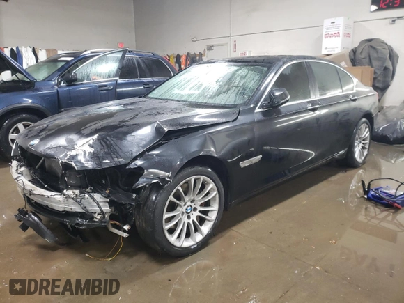 2013 BMW 7 Series 740i with VIN WBAYA6C51DC995111, listed as a Copart auction lot 87131184 with 94,535 mi miles and Salvage Title. Bid and sale history available at carsss.com. Image 1.