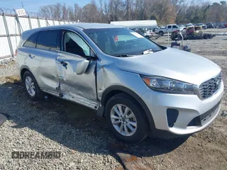 2020 Kia Sorento LX with VIN 5XYPG4A3XLG635252, listed as a IAAI auction lot 41424255 with 94,489 mi miles. Bid and sale history available at carsss.com. Image 1.