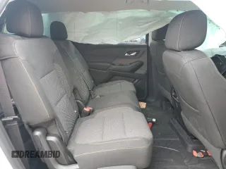 2019 Chevrolet Traverse LS z VIN 1GNERFKW5KJ281765, wystawiony jako Copart lot #57705285 z przebiegiem 34 820 mil mil oraz Szkoda całkowita • Salvage title. Historia ofert i sprzedaży dostępna na DreamBid. Obrazek 11.