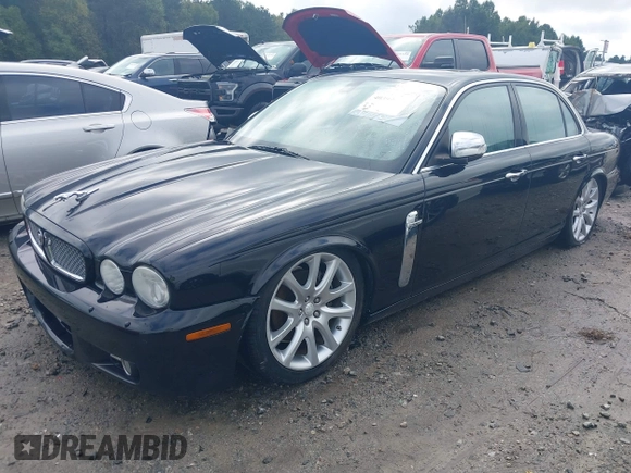 2008 Jaguar XJ 8 with VIN SAJWA71B48SH27792, listed as a IAAI auction lot 40399475 with Not Provided miles and . Bid and sale history available at DreamBid. Image 2.
