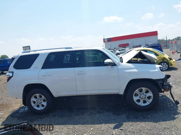 2015 Toyota 4Runner SR5 with VIN JTEZU5JR1F5099179, listed as a IAAI auction lot 42481815 with 104,264 mi miles and . Bid and sale history available at DreamBid. Image 13.