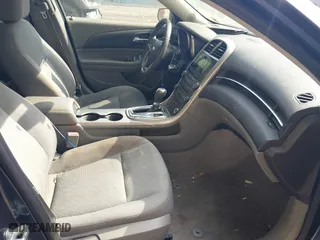 2013 Chevrolet Malibu LS with VIN 1G11B5SA3DF335413, listed as a IAAI auction lot 40515256 with 101,003 mi miles. Bid and sale history available at carsss.com. Image 5.