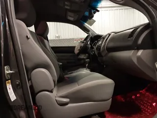 2013 Toyota Tacoma with VIN 3TMMU4FN9DM052987, listed as a IAAI auction lot 42325979 with 200,379 mi miles and . Bid and sale history available at DreamBid. Image 5.