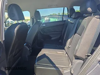 2024 Volkswagen Tiguan SE с VIN 3VV3B7AXXRM083203, выставлен на аукционе IAAI как лот 42813448 с пробегом 30 988 миль миль и . История ставок и продаж доступна на DreamBid. Изображение 6.