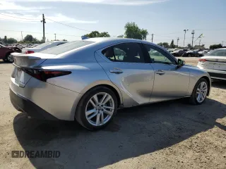 2021 Lexus IS 300 z VIN JTHAA1D24M5117249, wystawiony jako Copart lot #61182855 z przebiegiem 32 540 mil mil oraz Szkoda całkowita • Salvage title. Historia ofert i sprzedaży dostępna na DreamBid. Obrazek 3.
