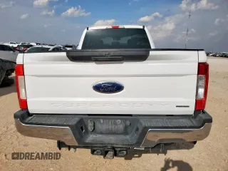 2019 Ford F-250 XL z VIN 1FT7X2B60KEG23826, wystawiony jako Copart lot #57651295 z przebiegiem 77 803 mil mil oraz Szkoda całkowita • Salvage title. Historia ofert i sprzedaży dostępna na DreamBid. Obrazek 6.