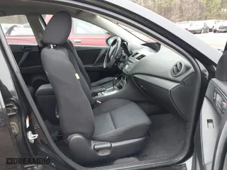 2011 Mazda Mazda3 i Sport with VIN JM1BL1UF6B1407029, listed as a IAAI auction lot 41552631 with NaN miles. Bid and sale history available at carsss.com. Image 5.