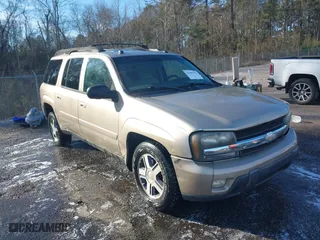 2005 Chevrolet TrailBlazer LS with VIN 1GNES16S356113516, listed as a IAAI auction lot 41395577 with 267,799 mi miles. Bid and sale history available at carsss.com. Image 1.