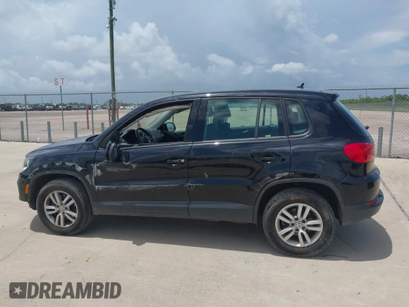 2014 Volkswagen Tiguan SE with VIN WVGAV3AX7EW549326, listed as a IAAI auction lot 42515906 with 102,221 mi miles and . Bid and sale history available at DreamBid. Image 13.