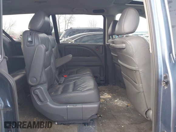 2005 Honda Odyssey EX-L with VIN 5FNRL38645B029325, listed as a IAAI auction lot 41958044 with 177,714 mi miles. Bid and sale history available at carsss.com. Image 7.