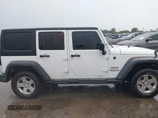 2016 Jeep Wrangler Unlimited Sport RHD with VIN 1C4BJWKG8GL271450, listed as a IAAI auction lot 42484670 with 20,364 mi miles and . Bid and sale history available at DreamBid. Image 13.