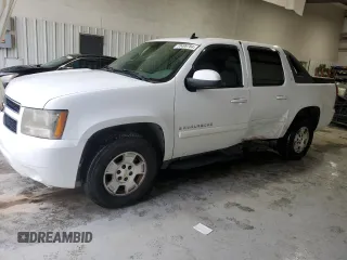 2007 Chevrolet Avalanche LT w/3LT with VIN 3GNEC12067G154581, listed as a Copart auction lot 70499784 with 302,744 mi miles and Salvage Title. Bid and sale history available at carsss.com. Image 1.