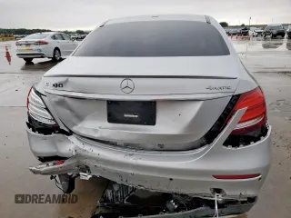 2017 Mercedes-Benz E 300 Luxury z VIN WDDZF4KB7HA057948, wystawiony jako Copart lot #55938655 z przebiegiem 97 828 mil mil oraz Szkoda całkowita • Salvage title. Historia ofert i sprzedaży dostępna na DreamBid. Obrazek 6.