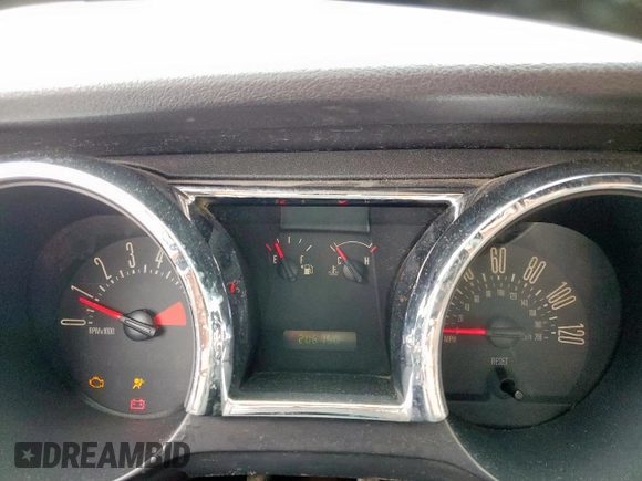 2006 Ford Mustang Standard with VIN 1ZVFT84N765217592, listed as a Copart auction lot 57728195 with 206,750 mi miles and Clean title. Bid and sale history available at DreamBid. Image 9.