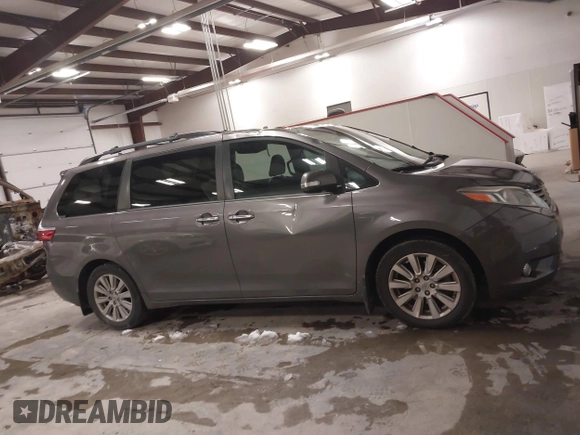 2017 Toyota Sienna XLE Auto Access Seat with VIN 5TDYZ3DC1HS791419, listed as a IAAI auction lot 41332726 with 85,433 mi miles and . Bid and sale history available at DreamBid. Image 13.