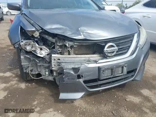 2016 Nissan Altima 2.5 SL with VIN 1N4AL3AP4GC199187, listed as a IAAI auction lot 42050610 with 205,174 mi miles. Bid and sale history available at carsss.com. Image 13.