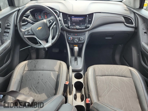 2020 Chevrolet Trax LT with VIN KL7CJLSB3LB057809, listed as a Copart auction lot 61795535 with 42,268 mi miles and Salvage title. Bid and sale history available at DreamBid. Image 8.