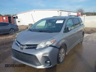 2018 Toyota Sienna XLE Auto Access Seat with VIN 5TDYZ3DC6JS928313, listed as a IAAI auction lot 41411318 with 145,480 mi miles. Bid and sale history available at carsss.com. Image 19.