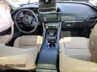 2017 Jaguar F-Pace 35t Premium with VIN SADCJ2BV0HA894638, listed as a Copart auction lot 58752885 with 77,299 mi miles and Salvage title. Bid and sale history available at DreamBid. Image 8.