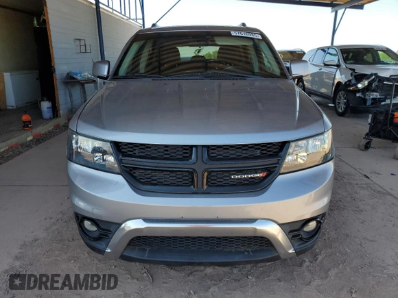 2018 Dodge Journey Crossroad z VIN 3C4PDCGG3JT379412, wystawiony jako Copart lot #57616985 z przebiegiem 70 446 mil mil oraz Szkoda całkowita • Salvage title. Historia ofert i sprzedaży dostępna na DreamBid. Obrazek 5.