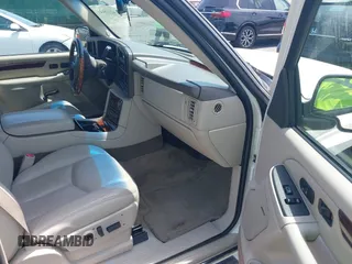 2003 Cadillac Escalade z VIN 1GYEK63N43R222254, wystawiony jako IAAI lot #42228127 z przebiegiem 167 294 mil mil oraz . Historia ofert i sprzedaży dostępna na DreamBid. Obrazek 5.